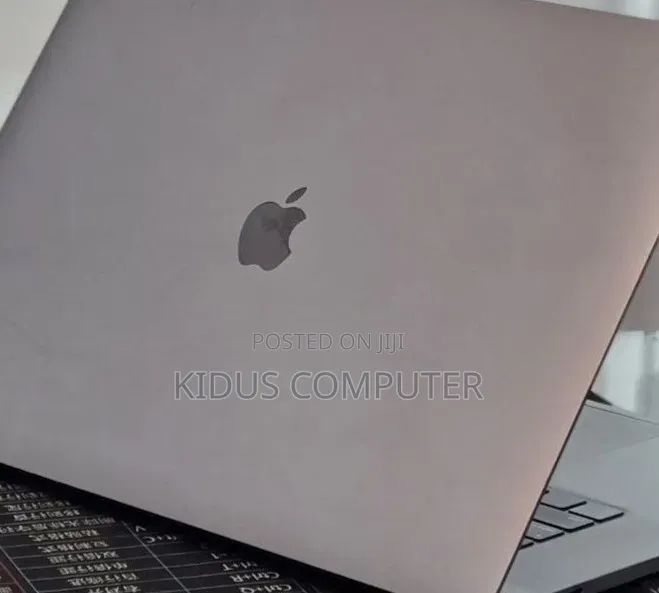 New Laptop Apple MacBook Pro 2019 32GB Intel Core i9 SSD 2T