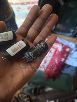 2.7v 100uf Capacitor