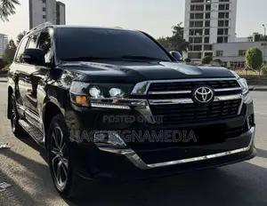 Toyota Land Cruiser 2020 Black