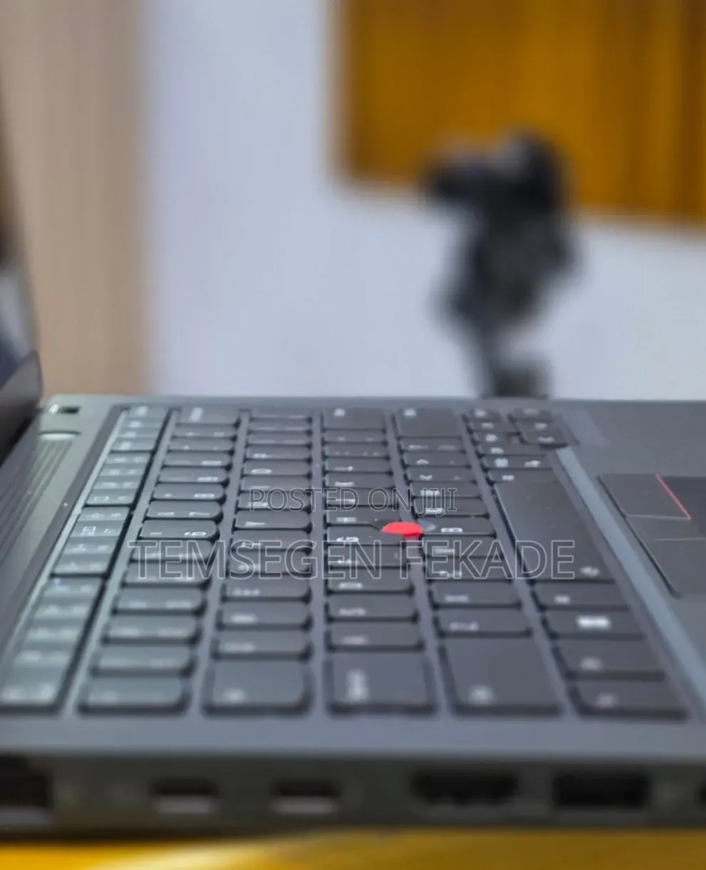New Laptop Lenovo ThinkPad T14 G4 16GB Intel Core i7 SSD 512GB