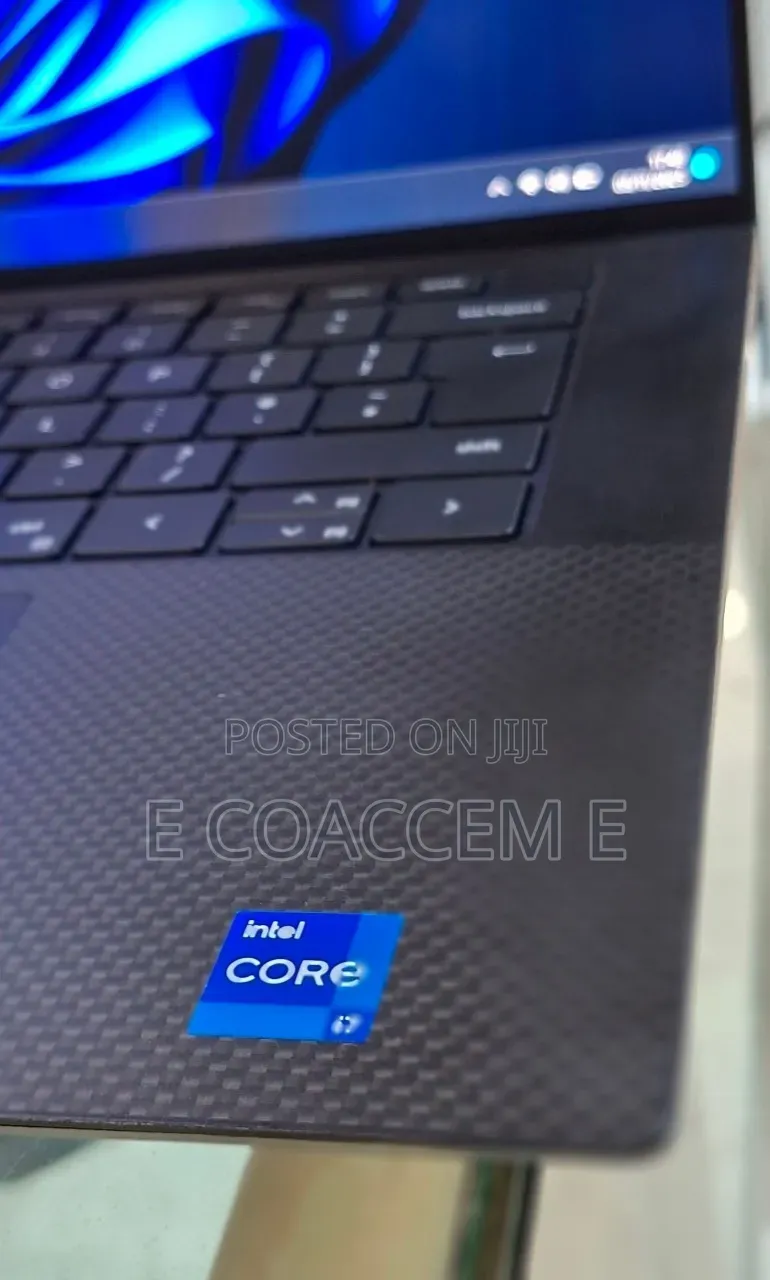 New Laptop Dell Precision 5570 16GB Intel Core i7 SSD 512GB