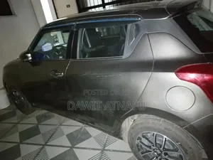 Suzuki Swift 2022 Gray
