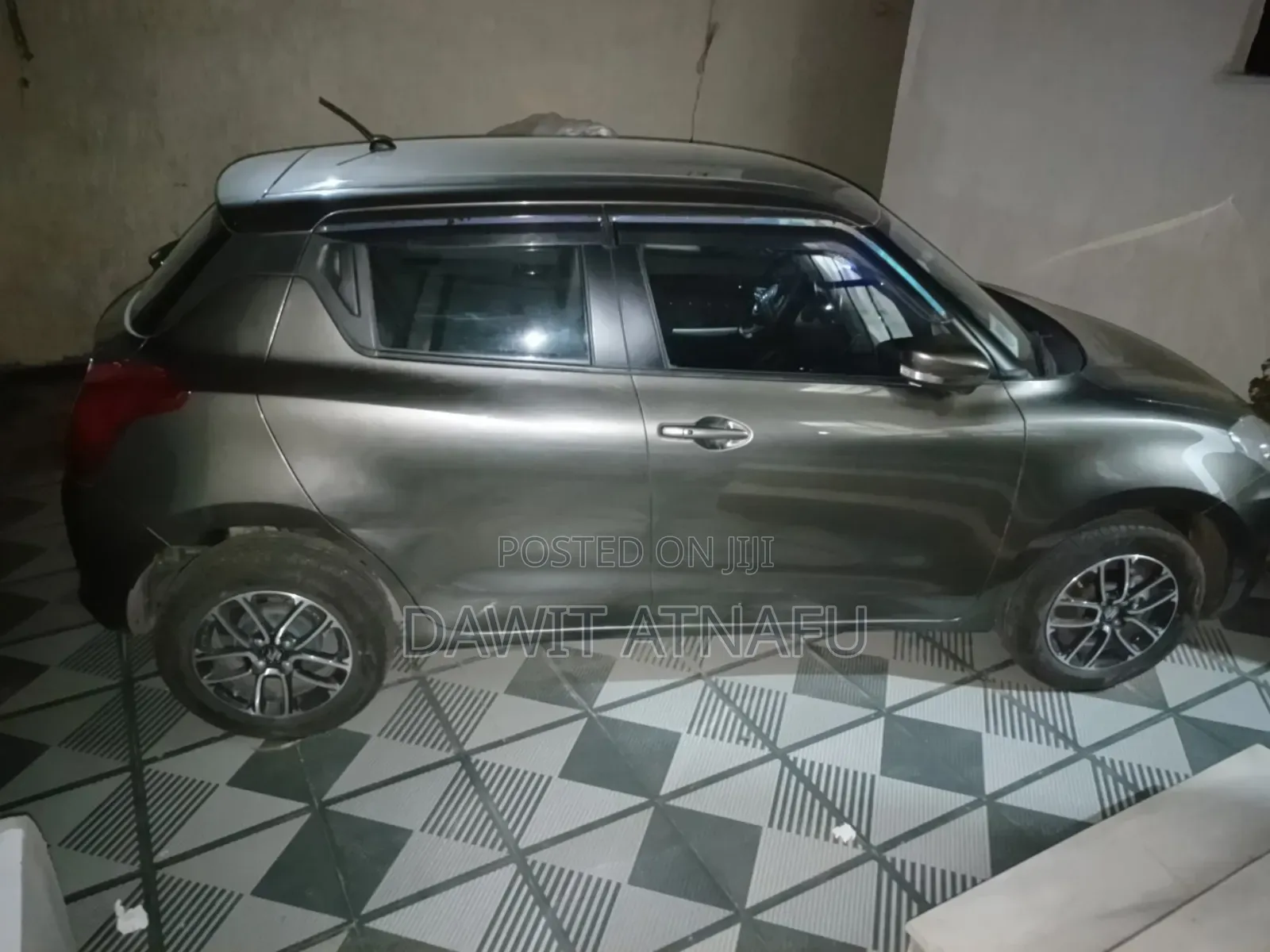Suzuki Swift 2022 Gray