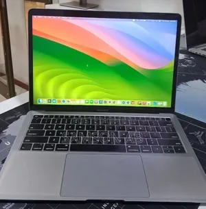 New Laptop Apple MacBook Air 2019 8GB Intel Core i5 SSD 128GB