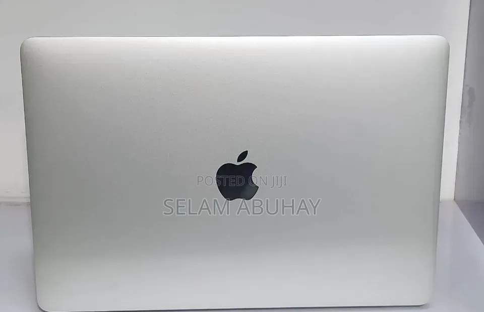 New Laptop Apple MacBook Pro 2020 16GB Intel Core i7 SSD 512GB