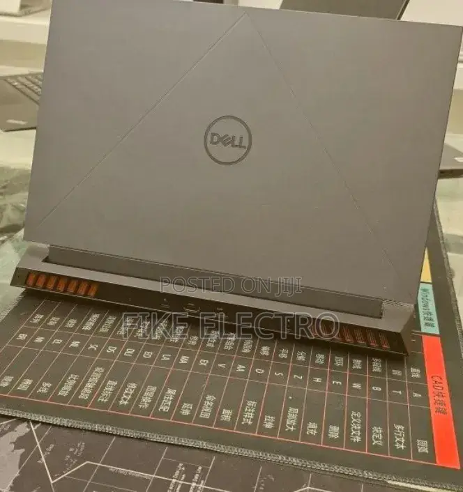 New Laptop Dell G15 5511 16GB Intel Core i7 SSD 1T