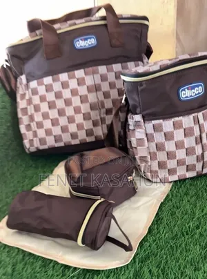 Chicco 5 in 1 Multifunction Mamy Bag