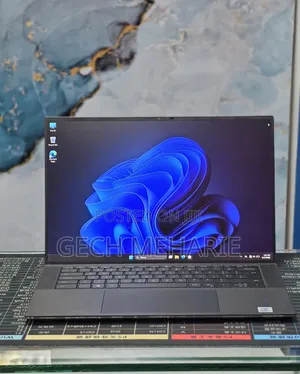 New Laptop Dell XPS 15 16GB Intel Core i7 SSD 512GB