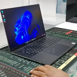 New Laptop Dell G7 15 7590 16GB Intel Core i7 SSD 512GB