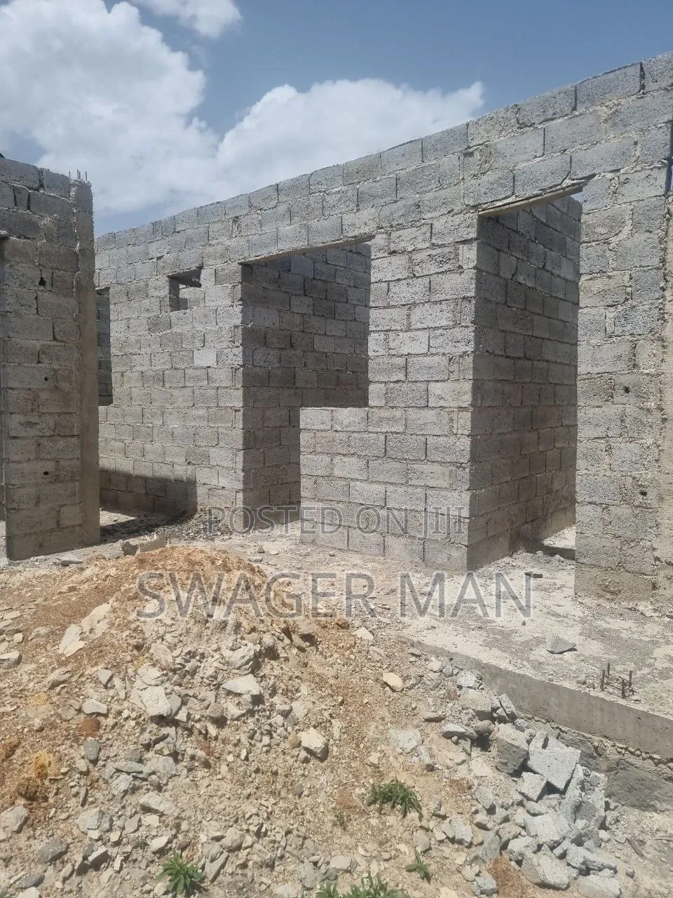4bdrm Villa in Legetafo, Yeka for sale
