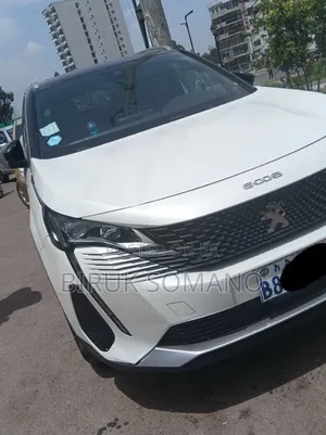 Peugeot 5008 2022 White