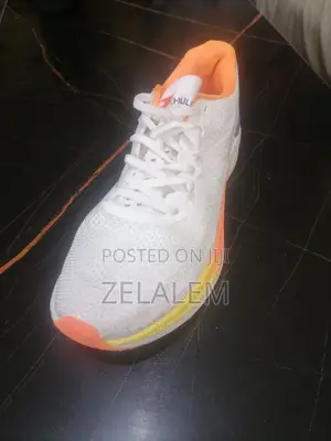 Running Shoes Best Quality