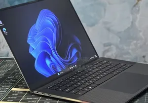New Laptop Dell XPS 15 16GB Intel Core i7 SSD 512GB