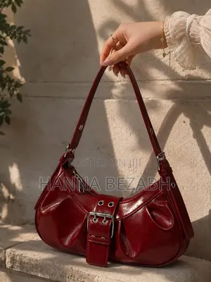 Trendy Women's Handbag | Stylish High Quality