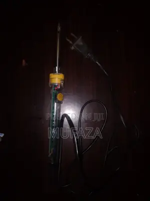 Electric Soldering Iron – Works Well, Slightly Damaged Cord
