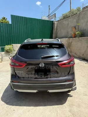 Nissan Qashqai 2018 Brown