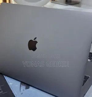 New Laptop Apple MacBook 8GB Intel Core i5 SSD 256GB