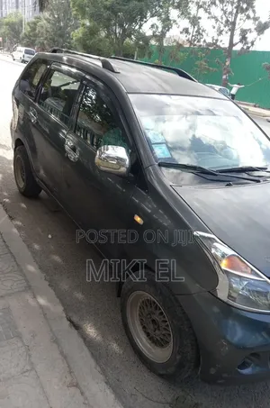 Toyota Avanza 2012 Gray