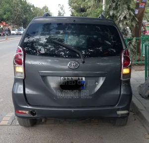 Toyota Avanza 2012 Gray