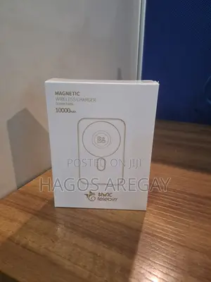 Magnetic Wireless Powerbank