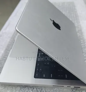New Laptop Apple MacBook Pro 2021 M1 16GB Apple M1 Pro SSD 512GB