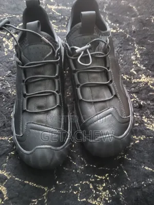 Man's Shoes