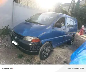 Toyota HiAce 1999 Blue