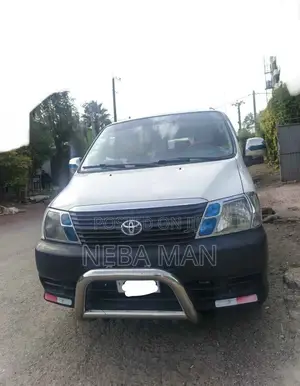 Toyota HiAce 2008 White