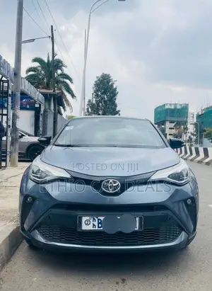Toyota C-HR 2020 Blue