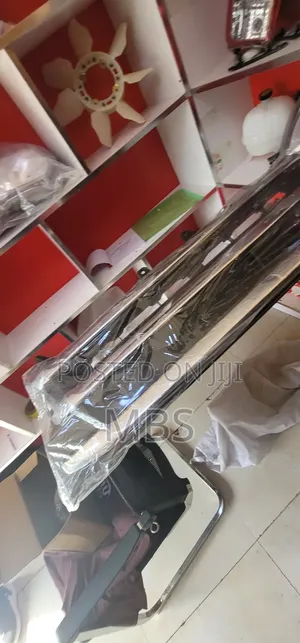 Front Bumper Grill Toyota Hiace Modela 2017