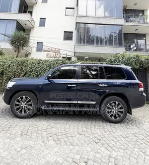 Toyota Land Cruiser 2017 Black