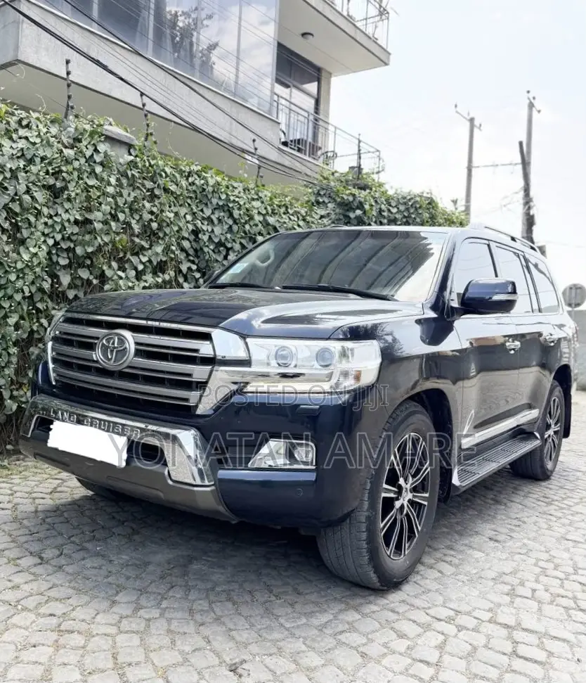 Toyota Land Cruiser 2017 Black
