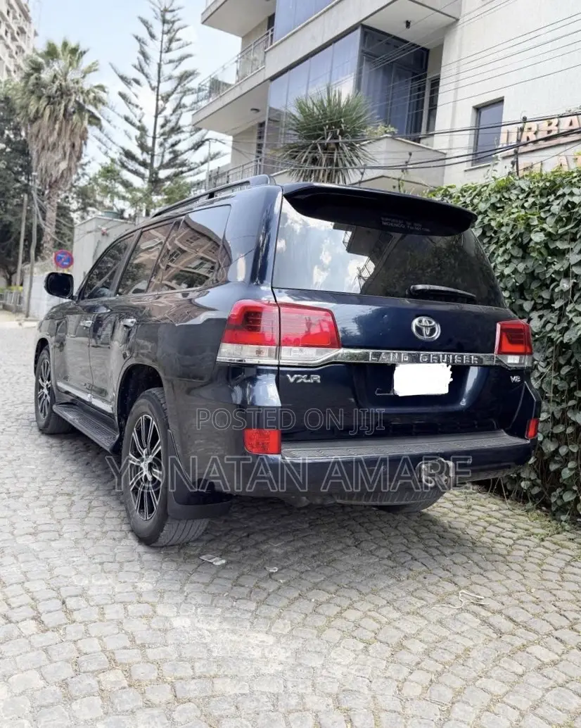 Toyota Land Cruiser 2017 Black