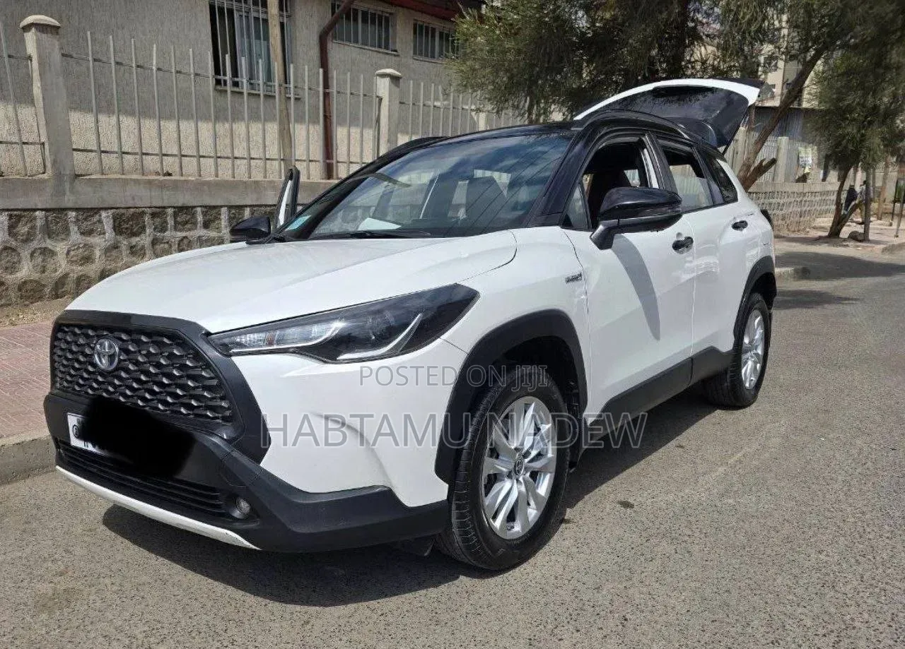 Toyota Corolla 2022 White