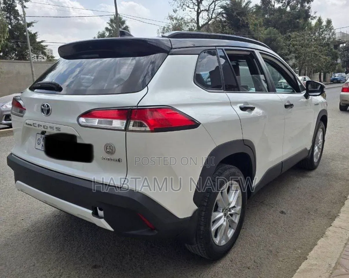 Toyota Corolla 2022 White