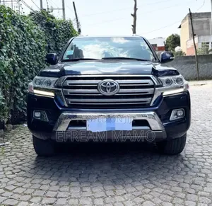 Toyota Land Cruiser 2017