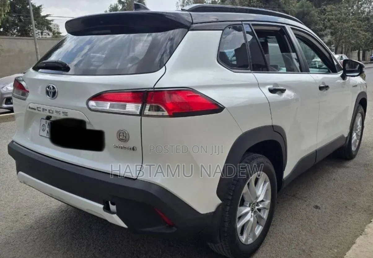 Toyota Corolla 2022 White