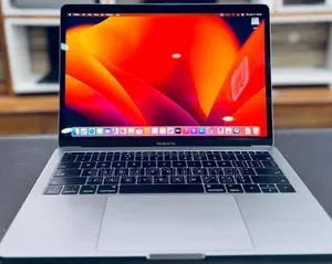 New Laptop Apple MacBook Pro 2017 8GB Intel SSD 256GB
