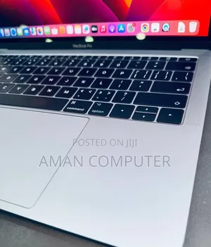New Laptop Apple MacBook Pro 2017 8GB Intel SSD 256GB