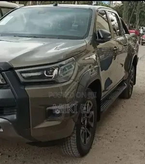 Toyota Hilux Revo Double Cab Deisel 2.4 RWD 2021 Gray