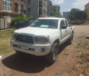 Toyota Tacoma 2008 White