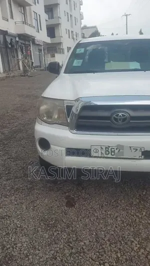 Toyota Tacoma 2008 White