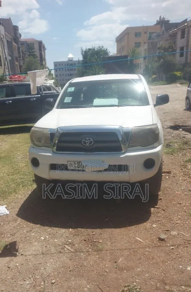 Toyota Tacoma 2008 White