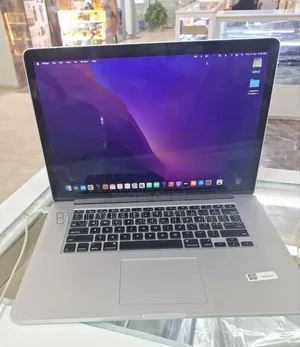 New Laptop Apple MacBook Pro 2015 16GB Intel Core i7 SSD 256GB