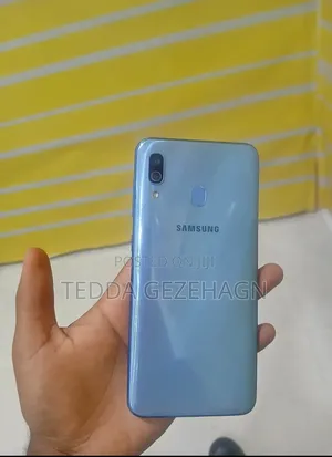 Samsung Galaxy A30 64 GB Blue