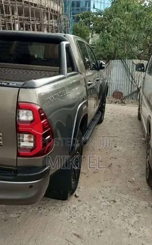 Toyota Hilux Revo Double Cab Deisel 2.4 RWD 2021 Gray