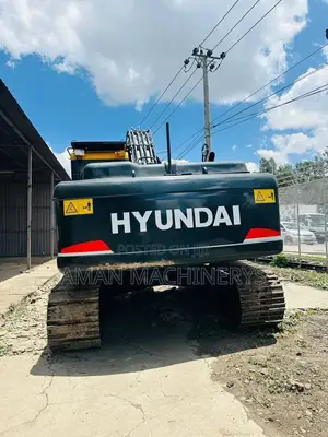 ለሽያጭ የቀረበ – Hyundai 220-9s Excavator ውጭ ሀገር አገልግሎ የመጣ፣