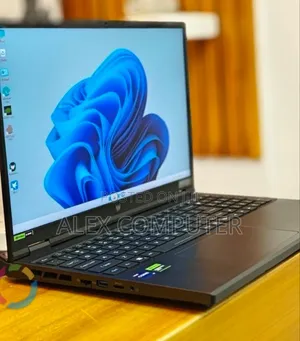 New Laptop Acer Predator Helios 300 16GB Intel Core i9 SSD 1T