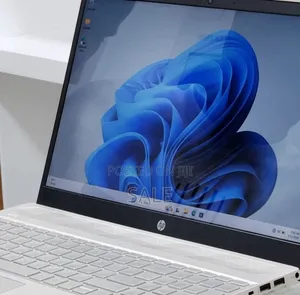 New Laptop HP Pavilion 15 8GB Intel Core i5 SSD 512GB