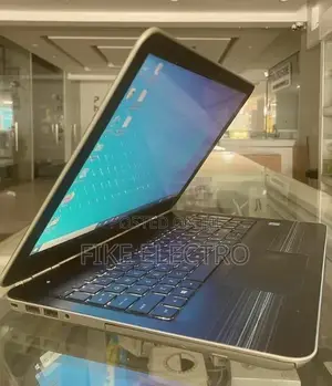 New Laptop HP Pavilion 15 8GB Intel Core i5 HDD 1T
